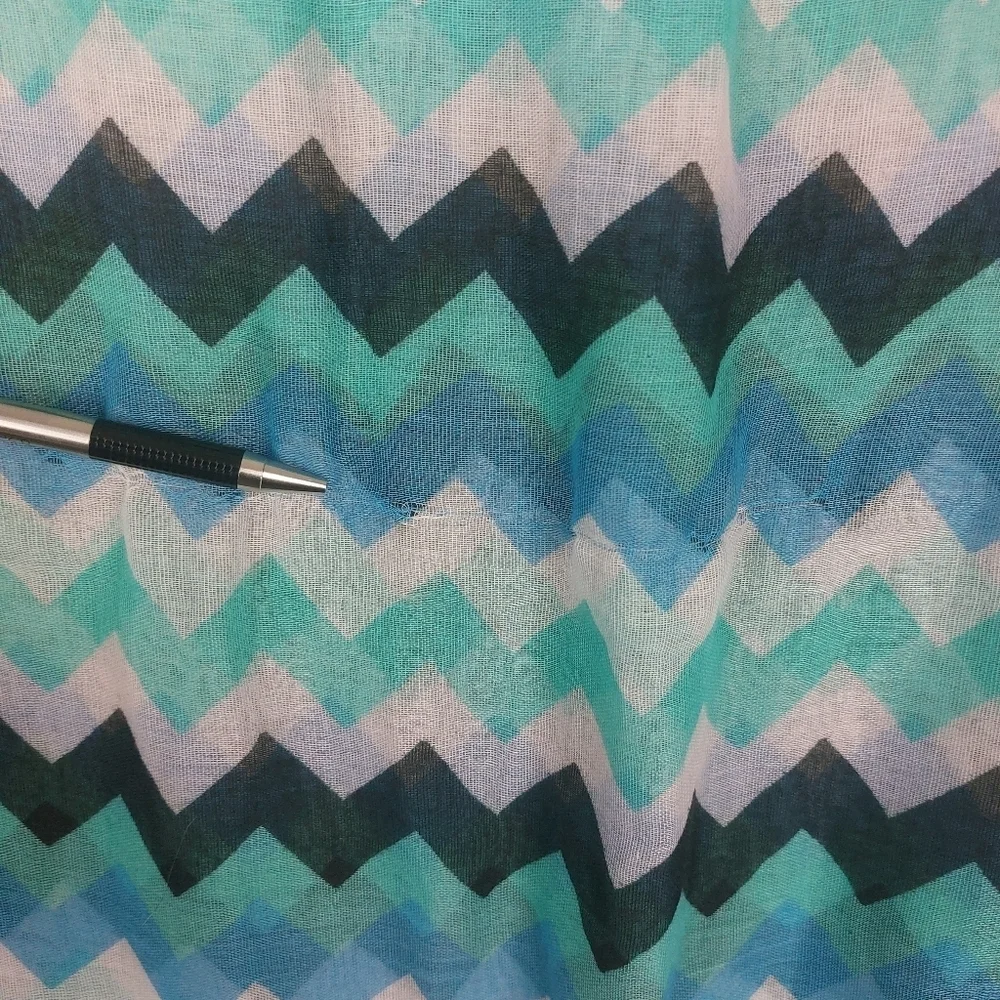 RUE21 WOMENS Y2K TEAL BLUE WHITE BLACK SHEER CHEVRON FRINGE SCARF  34×68